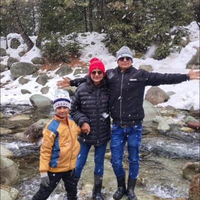 Patil Family Kashmir Feb 2025 6